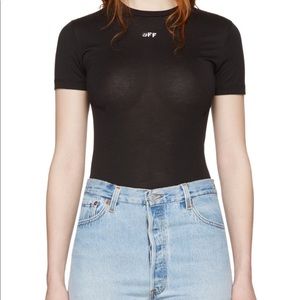 Off-white basic t-shirt